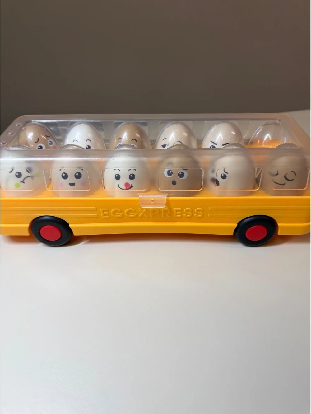 Eggxpress Toy Bus with 11 of 12 Expressive Eggs